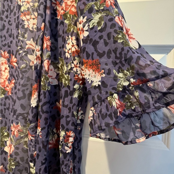 Lightweight Kimono with cute pattern, perfect for summer - Picture 2 of 3